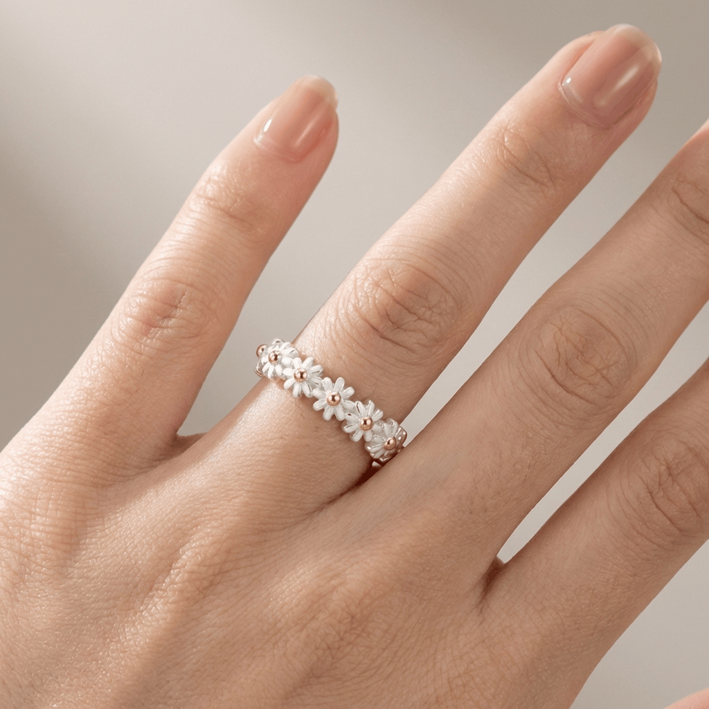 Daisy Cluster Band Ring - (Adjustable)