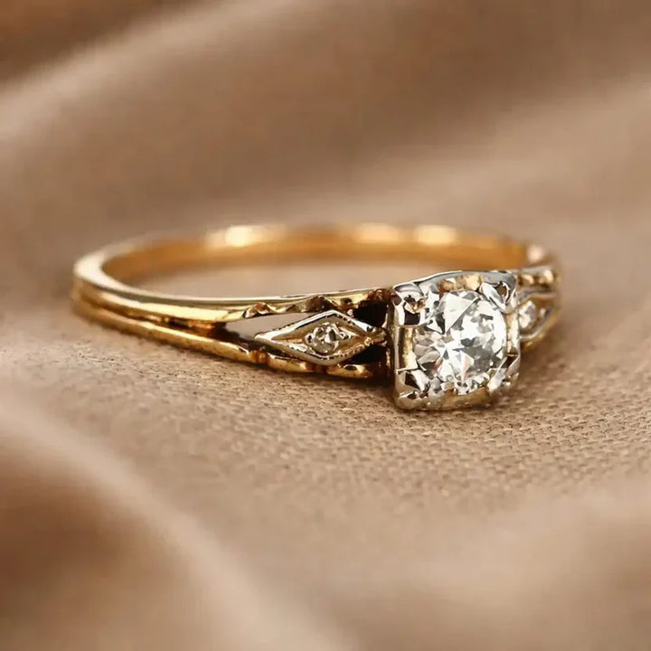 Vintage Zirconia Fine Gold Ring