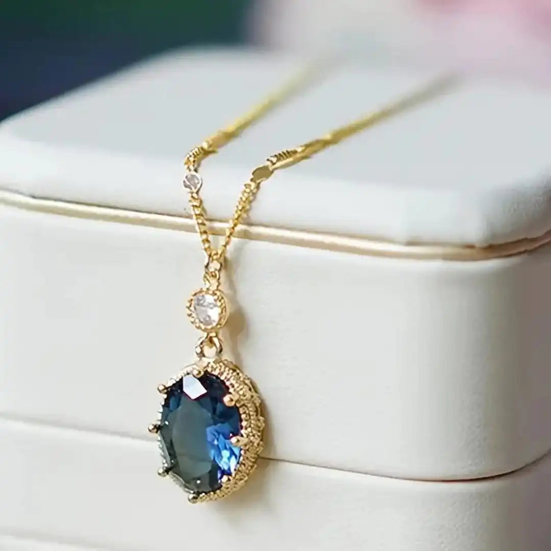 Thessia Lunebray Necklace