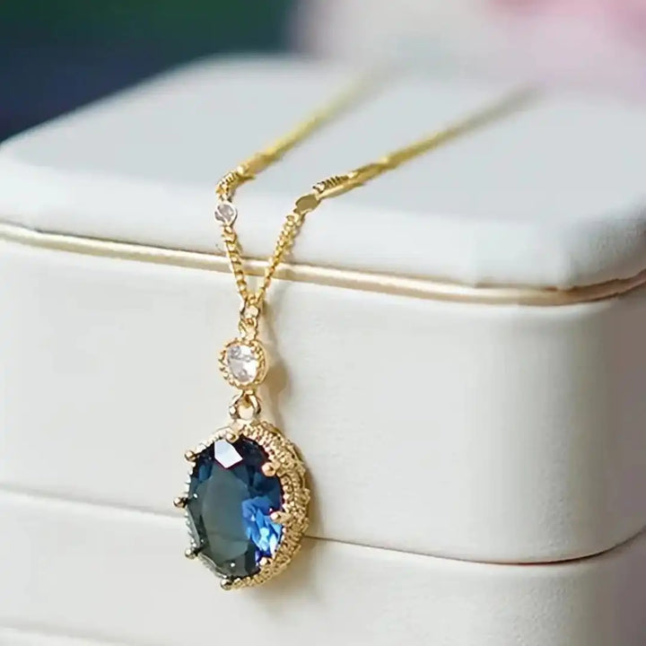 Thessia Lunebray Necklace