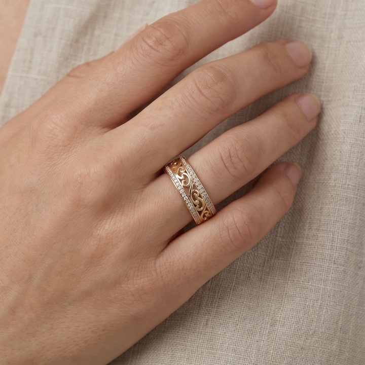 Shiny Hollow Gold Ring