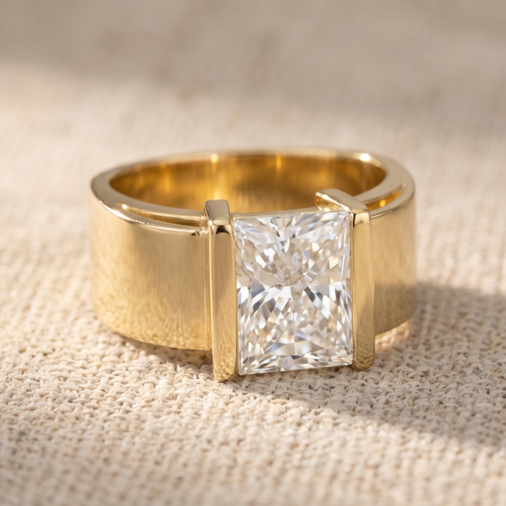 Vintage Ring in Princess Cut