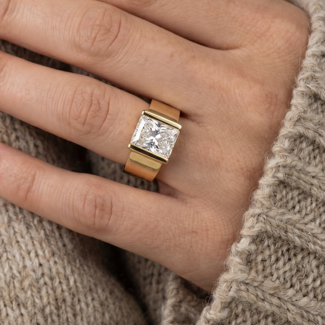 Vintage Ring in Princess Cut