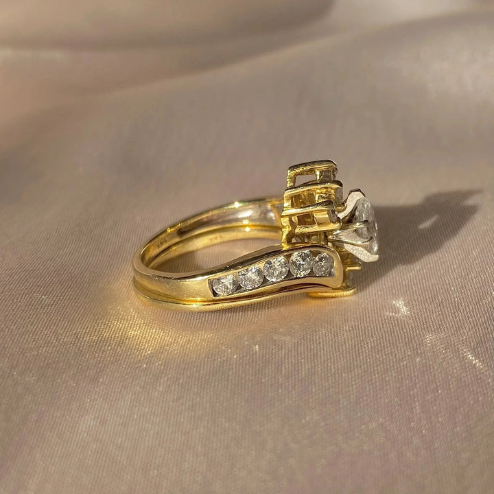 Vintage Gold Inlaid Zirconia Ring