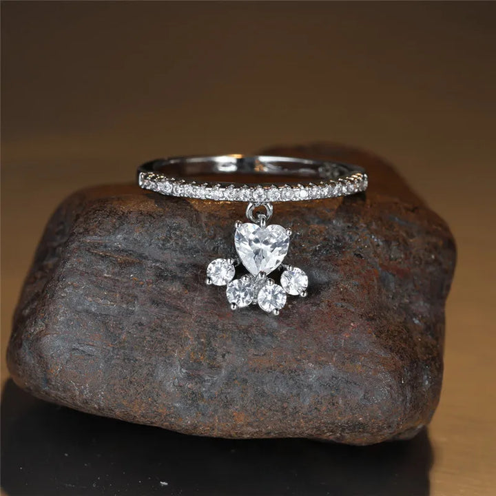 Vintage Cat Paw &amp; Heart Stone Ring – Gold &amp; Silver Tone