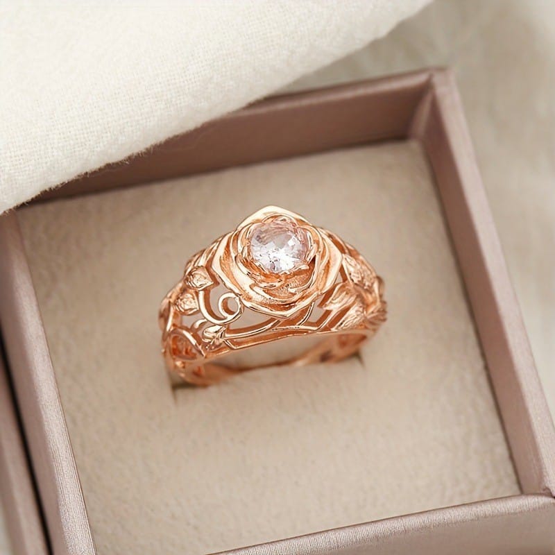 Zirconia Rose Carved Vintage Ring