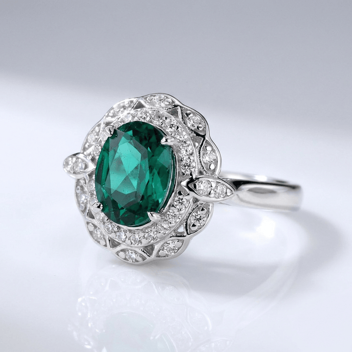 Vintage Emerald Silver Floral Ring - (Adjustable)