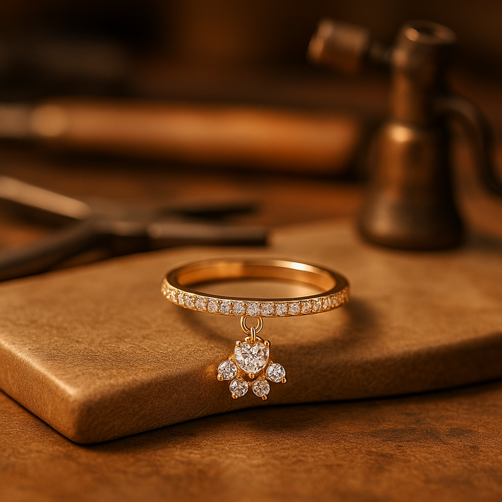 Vintage Cat Paw &amp; Heart Stone Ring – Gold &amp; Silver Tone